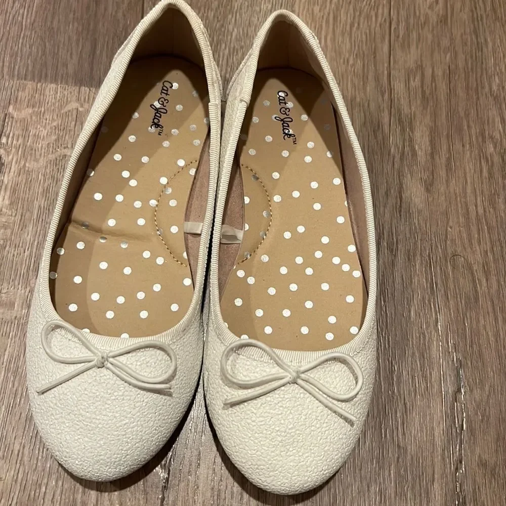 🎉last deal 🎉White girl shoes